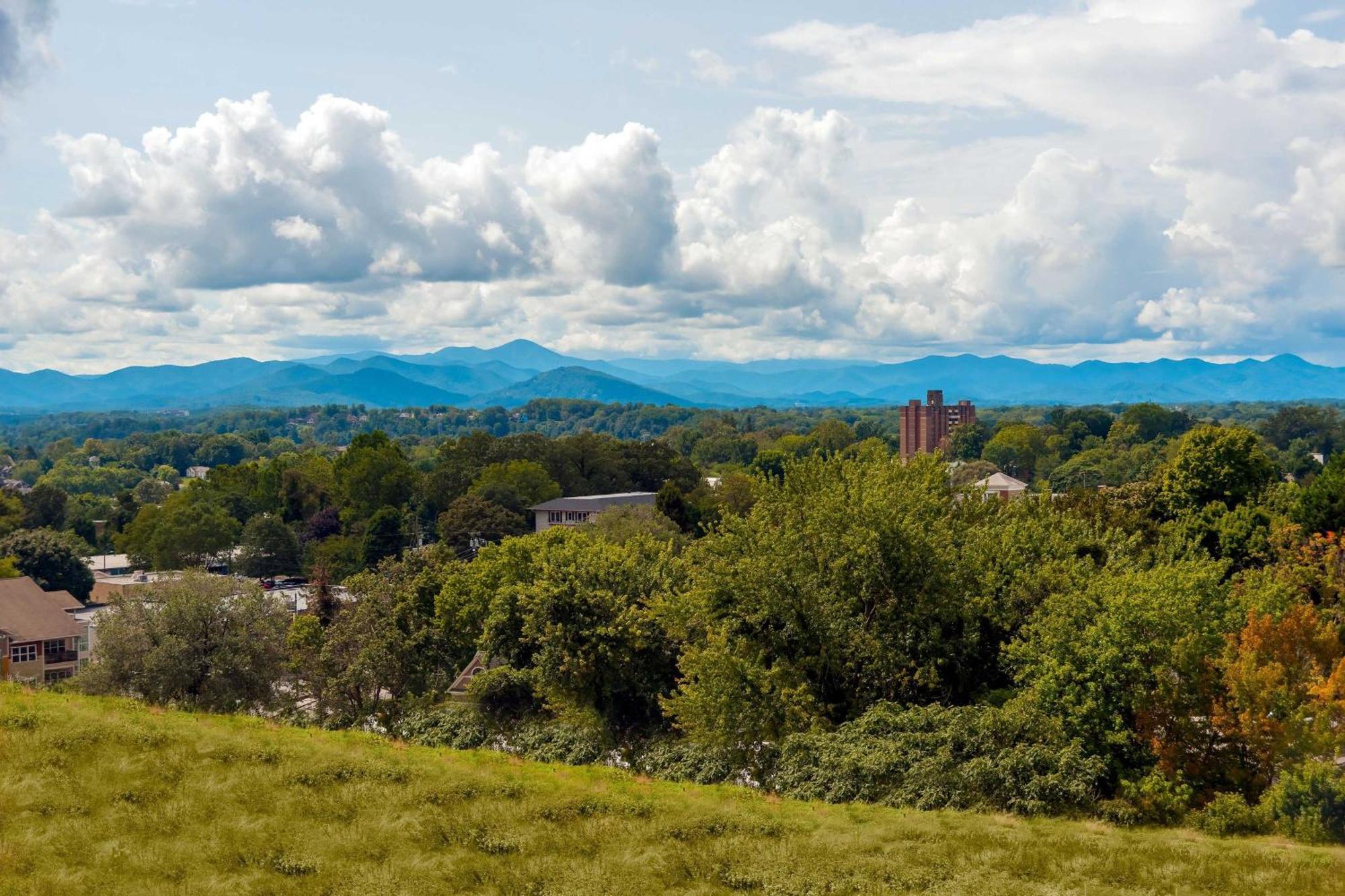 Aloft Asheville Downtown Экстерьер фото