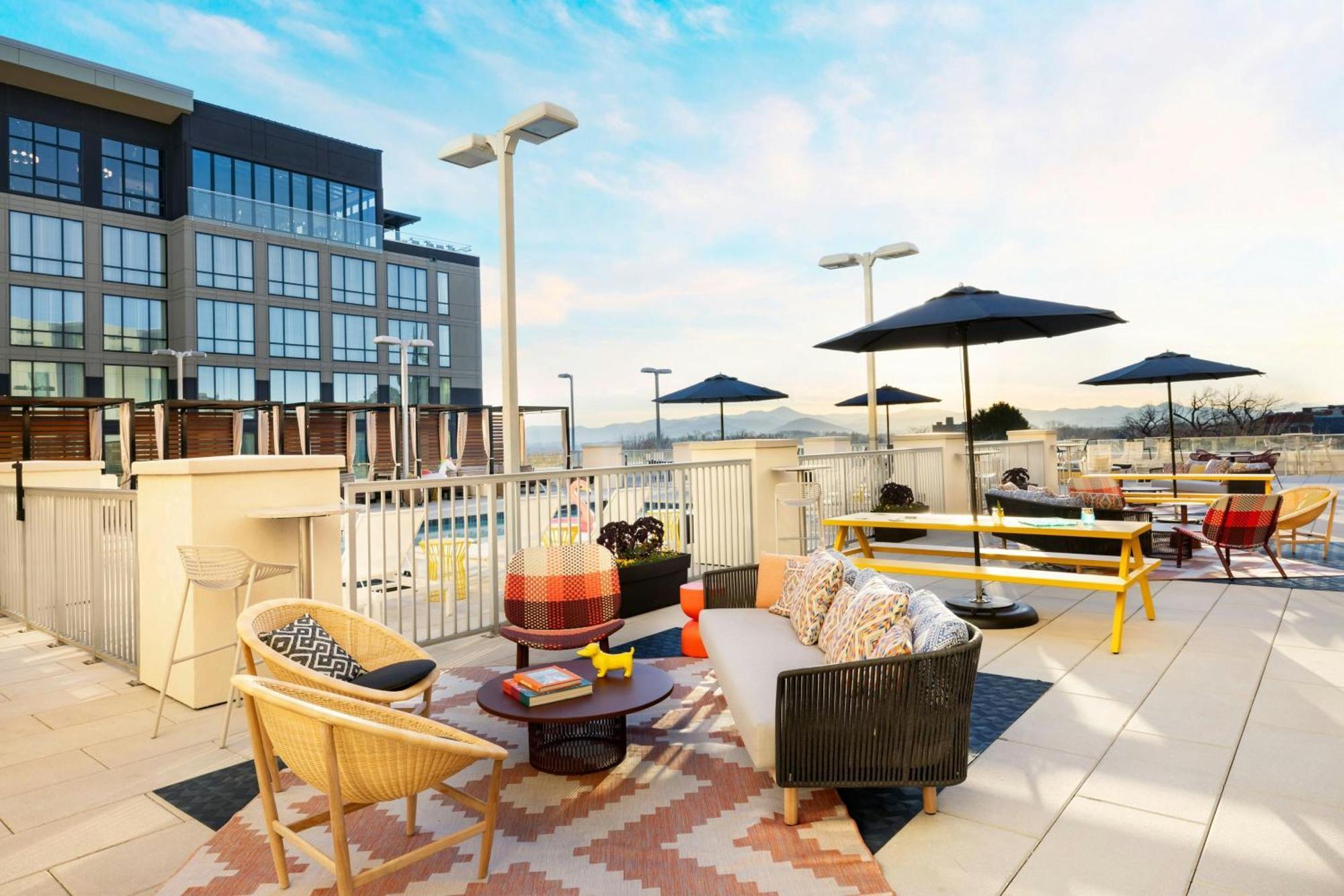Aloft Asheville Downtown Экстерьер фото