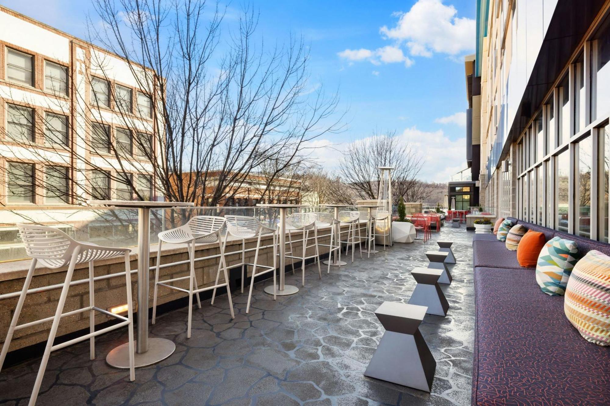 Aloft Asheville Downtown Экстерьер фото